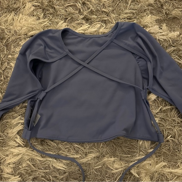 Bo&Tee workout top - Picture 3 of 4